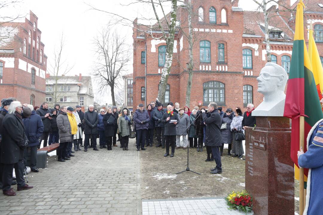  Alfonsui Žaliui biusto atidengimo ceremonija