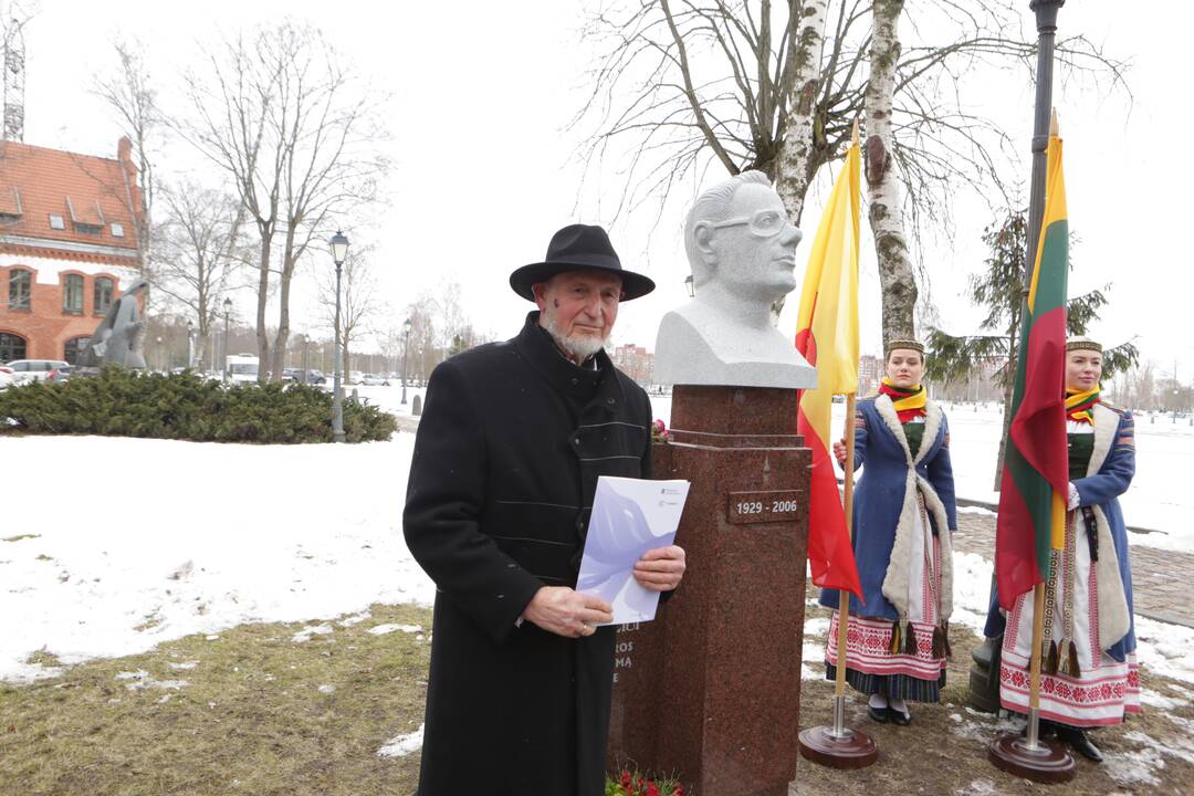  Alfonsui Žaliui biusto atidengimo ceremonija