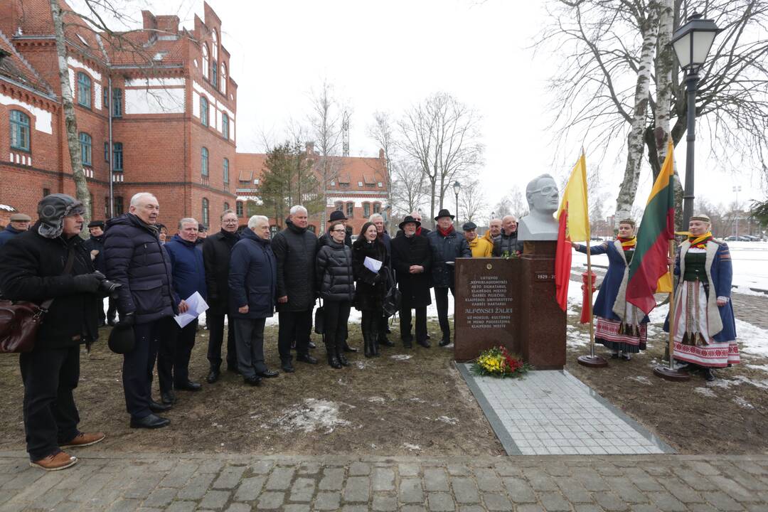  Alfonsui Žaliui biusto atidengimo ceremonija