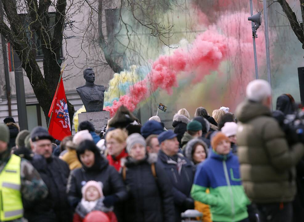 Kauniečiai švenčia Vasario 16-ąją 