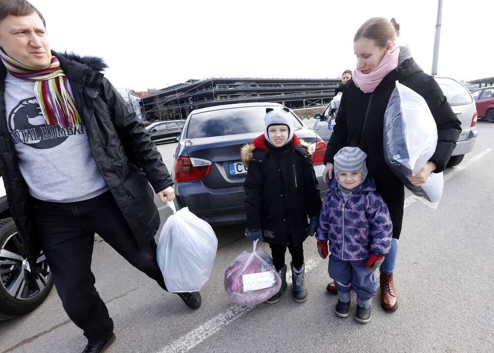 Kauniečiai siunčia humanitarinę pagalbą