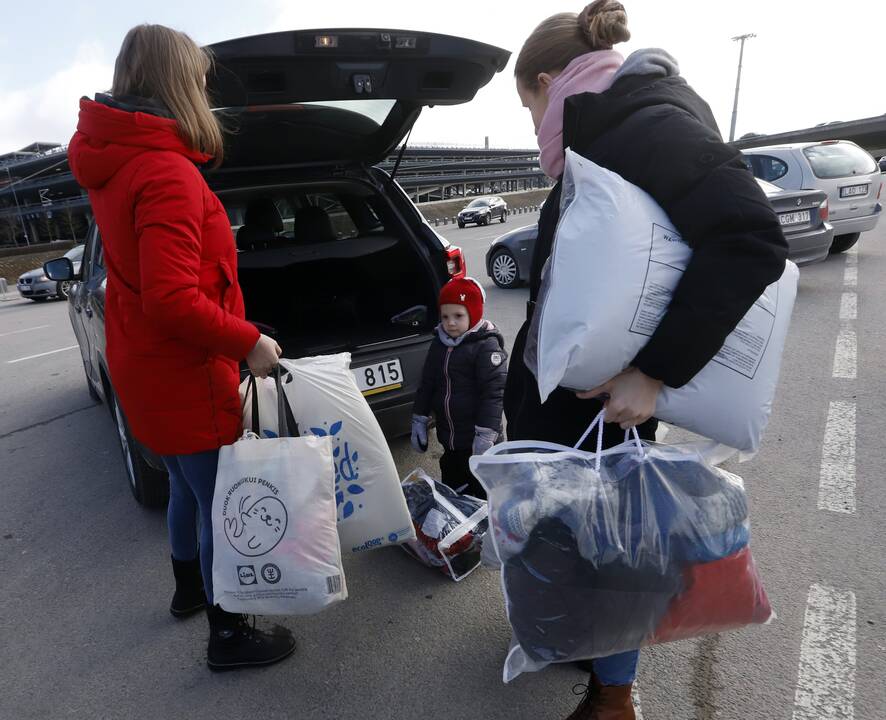 Kauniečiai siunčia humanitarinę pagalbą