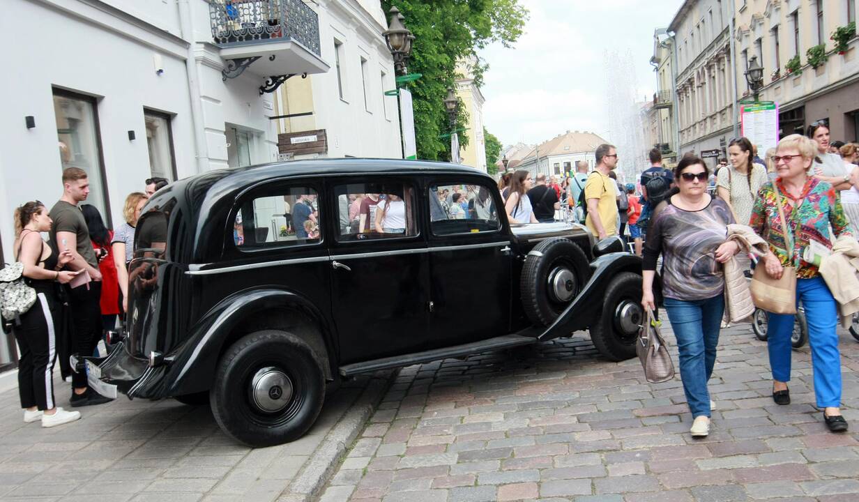 Vilniaus gatvė priminė tarpukarį