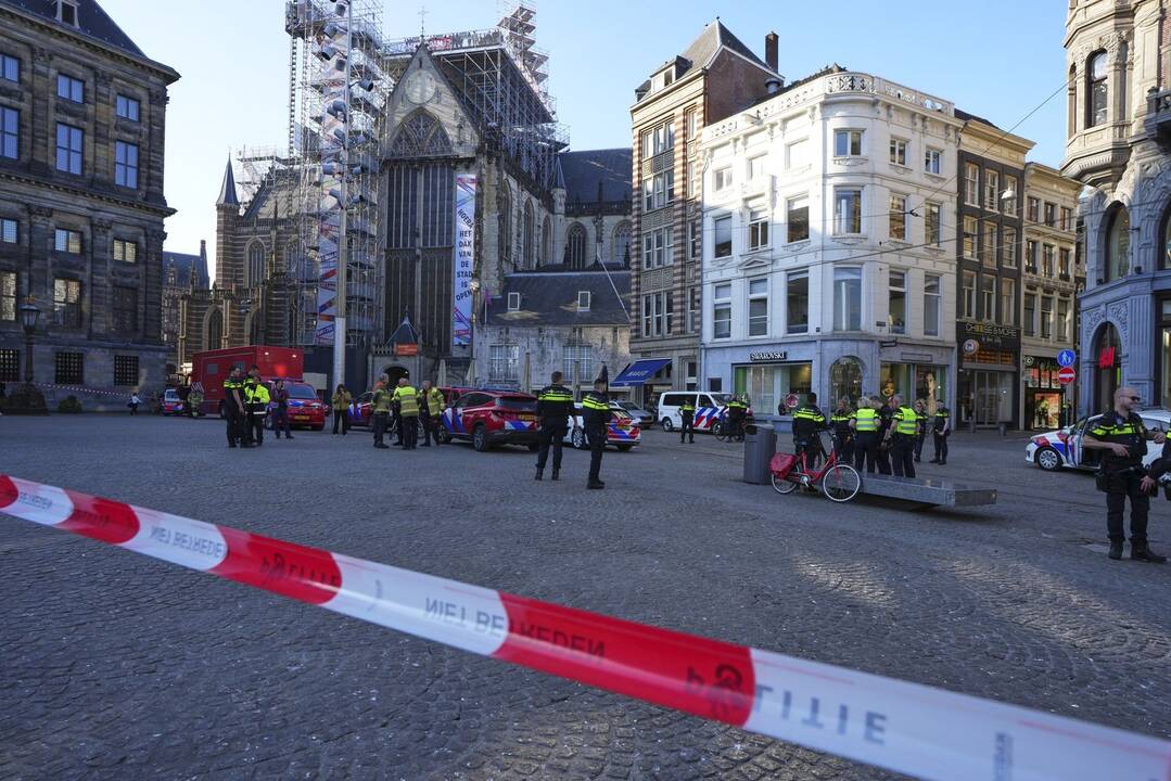 Amsterdame per išpuolį panaudojant peilį sužeisti penki žmonės: du iš jų – sunkiai (atnaujinta)