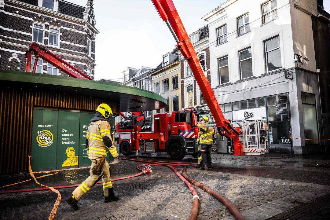 Nyderlanduose gaisras nuniokojo dalį istorinio Arnhemo centro