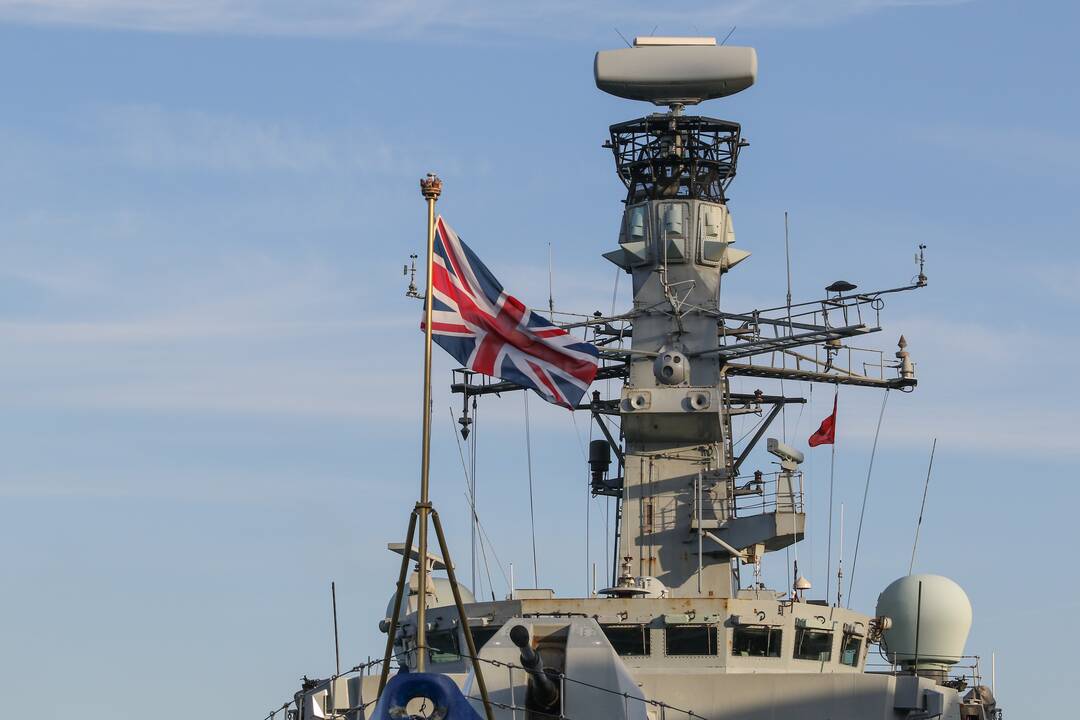 Britanija stiprina gynybą, planuoja statyti naujus povandeninius laivus