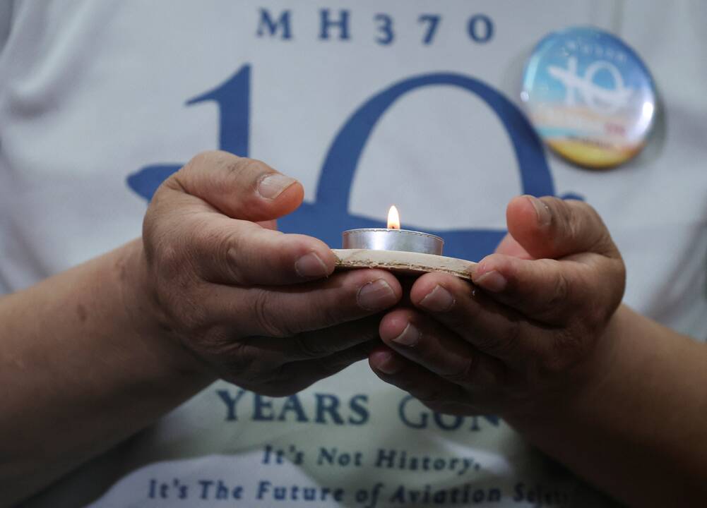 Vėl pradėtos prieš vienuoliką metų dingusio reiso Nr. MH370 paieškos