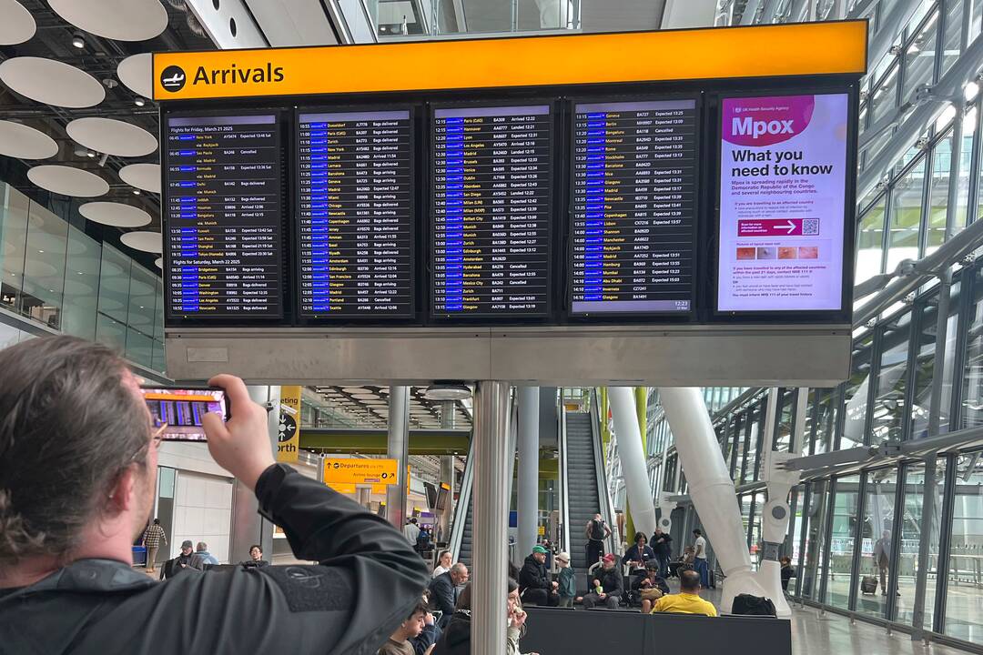 Britanijoje įsigaliojo europiečiams taikoma nauja kelionės leidimų sistema