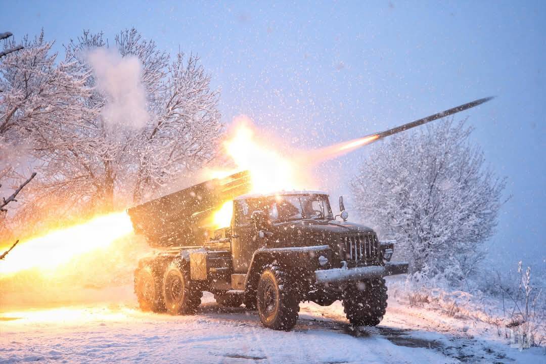JAV užleidus savo pozicijas, Europa žada aprūpinti Ukrainą didesniais ginklų kiekiais