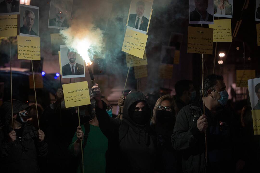 Per protestus Katalonijoje suimta keliolika nepriklausomybės šalininkų