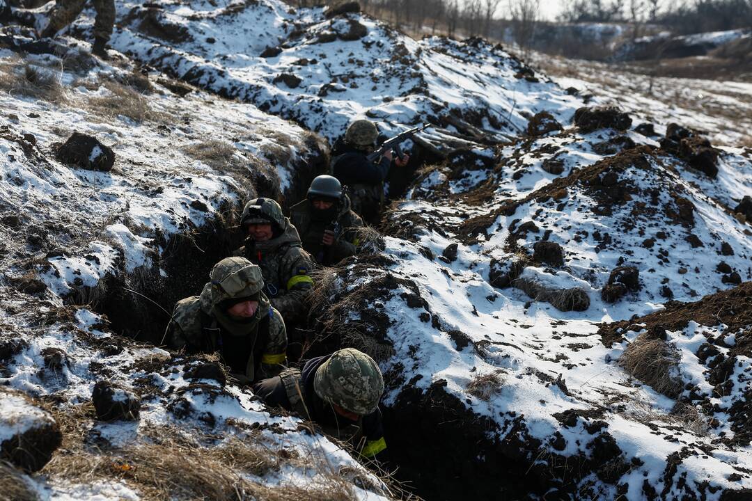 Rusijos pajėgos smogė Ukrainos kariniam poligonui, dešimtys karių žuvo