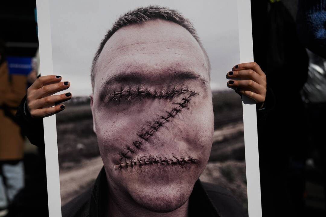 Rusijai švenčiant Pergalės dieną, Latvijos policija drausmino agresoriaus simbolikos mėgėjus