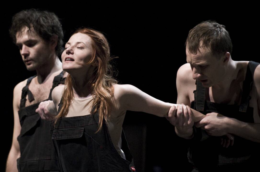 Virtualioje erdvėje atgimstantis O. Koršunovo „Vasarvidžio nakties sapnas“: teatro pradžia, iššūkis aktoriams ir triumfas pasaulyje