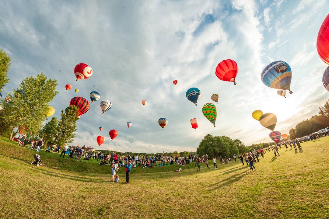 100 oro balionų fiesta „Su laisvės vėju“