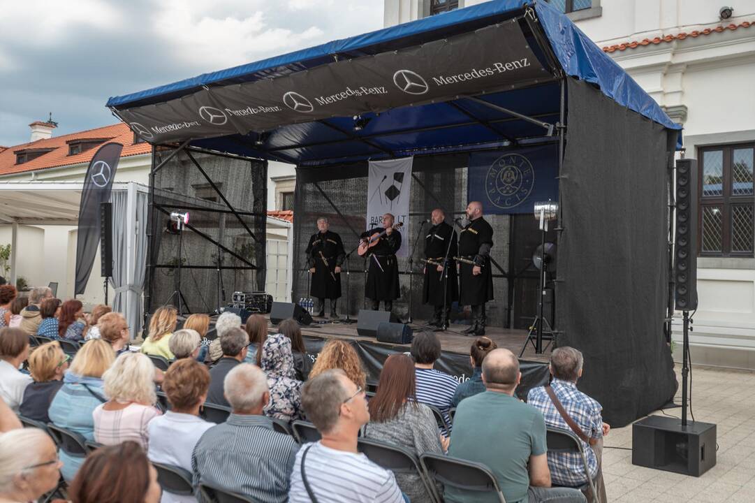 Pažaislio liepų alėjos vakarai | operos solistų kvartetas iš Sakartvelo