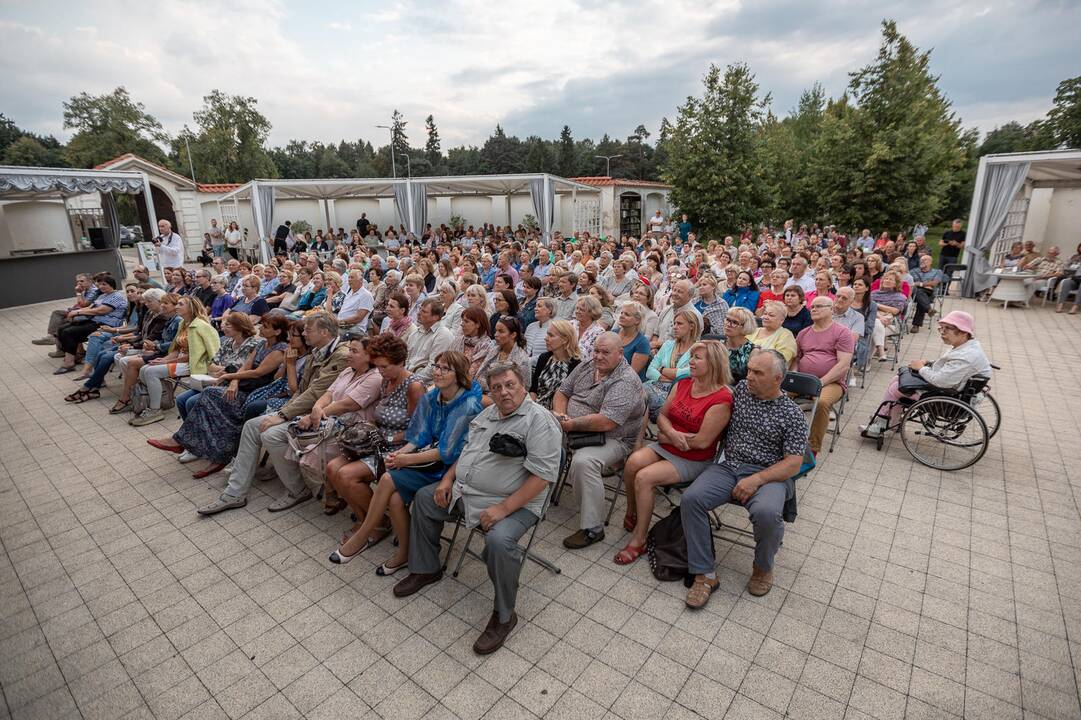 Pažaislio liepų alėjos vakarai | operos solistų kvartetas iš Sakartvelo