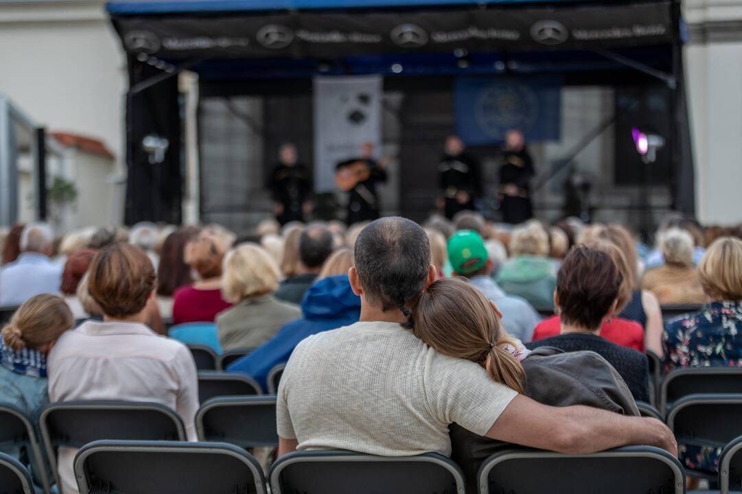 Pažaislio liepų alėjos vakarai | operos solistų kvartetas iš Sakartvelo