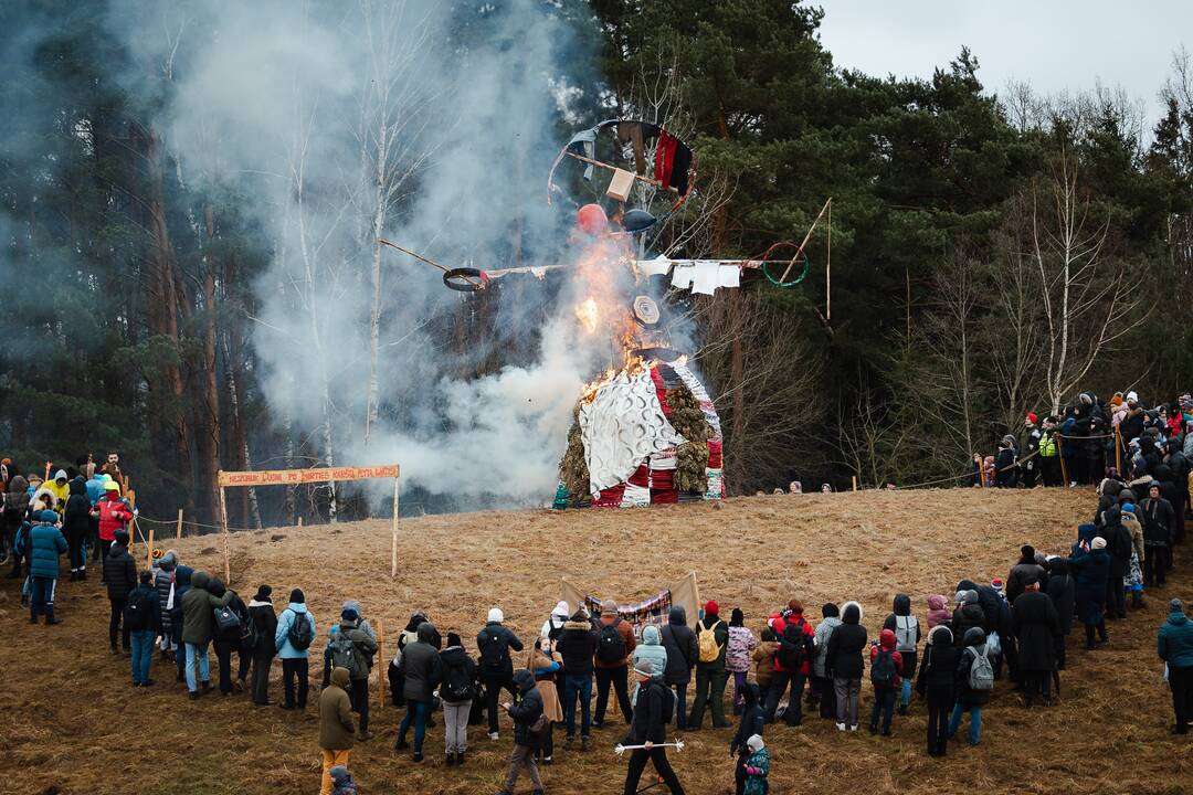 Rumšiškėse įvyko žiemos išvarymo šventė