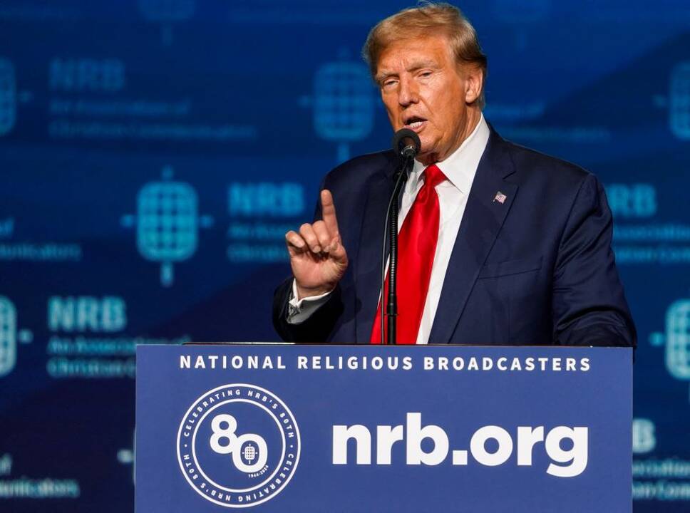 D. Trumpas siekia, kad ieškinys dėl įslaptintų dokumentų būtų atmestas