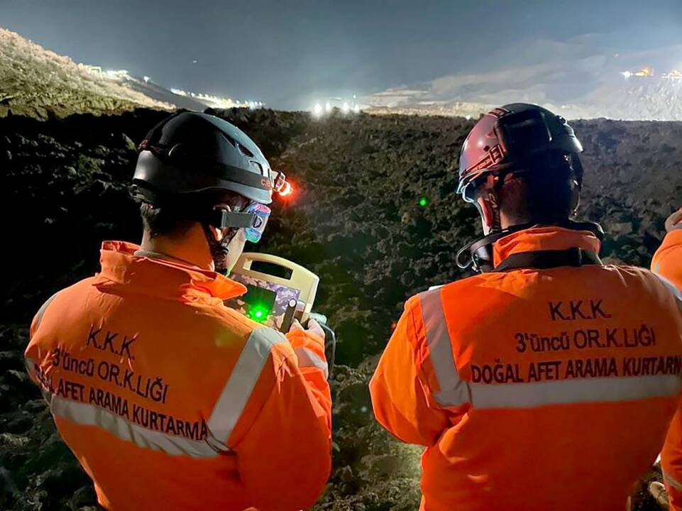 Griūtis Turkijos aukso kasykloje: išlikusių gyvųjų kol kas nerasta