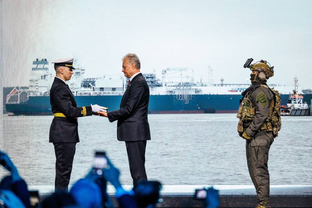 Laivo-saugyklos „Independence“ nuosavybės teisių perdavimo Lietuvai ceremonija