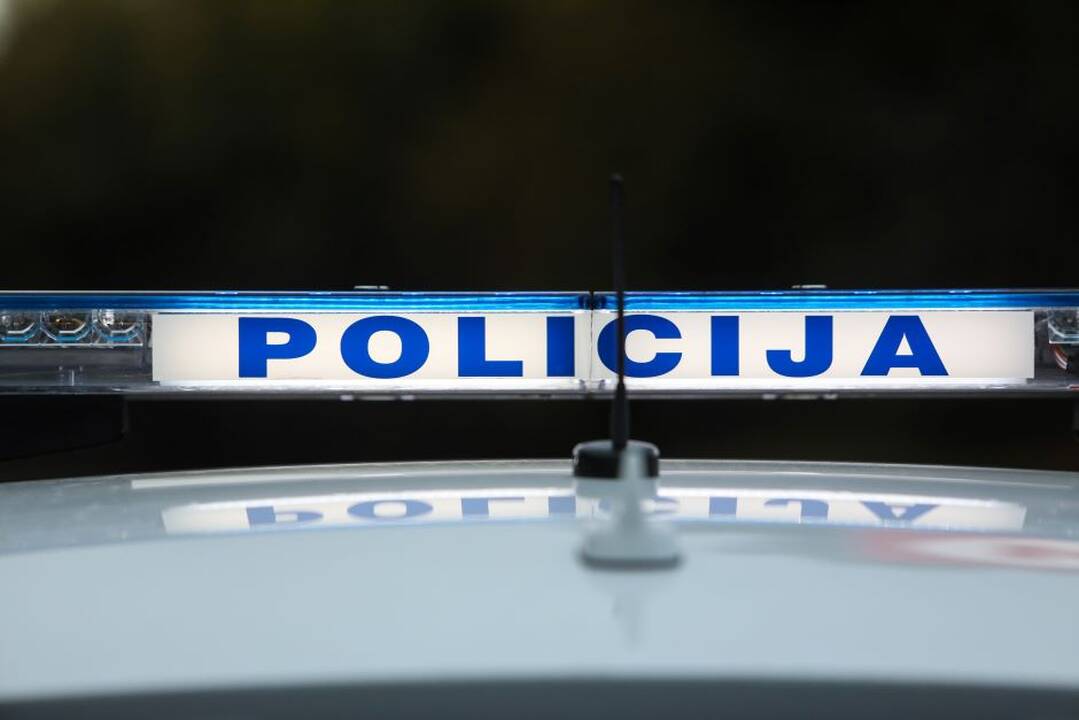 Joniškyje susidūrus automobiliams nukentėjo vairuotoja