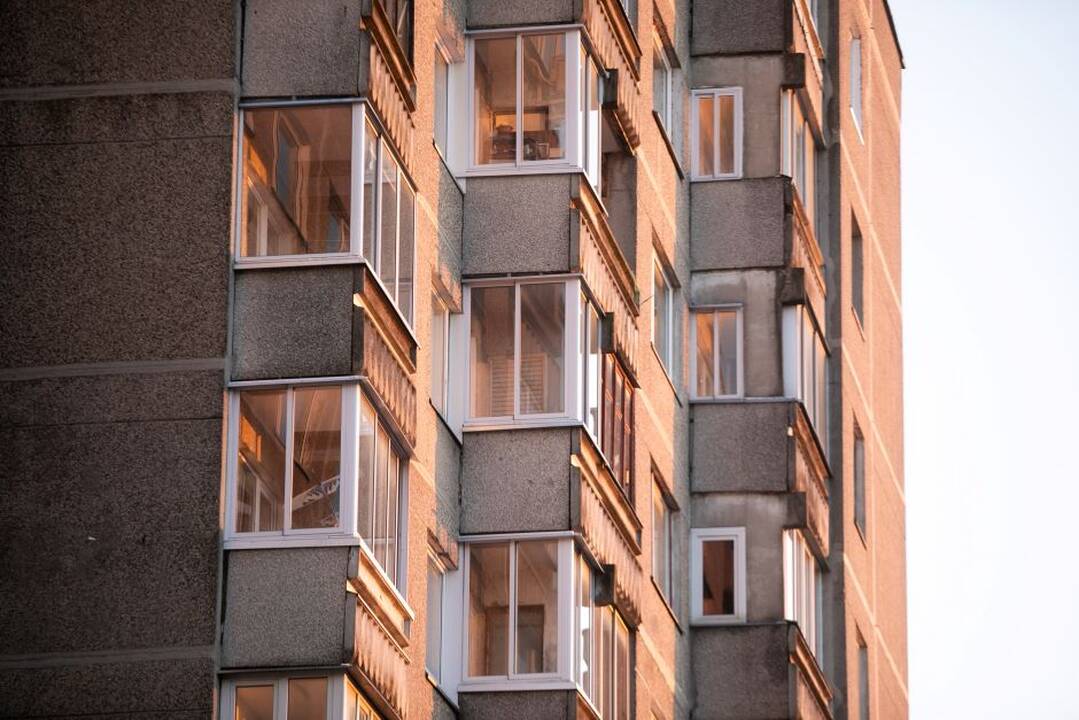 Vilniuje iš balkono iškrito mažametis