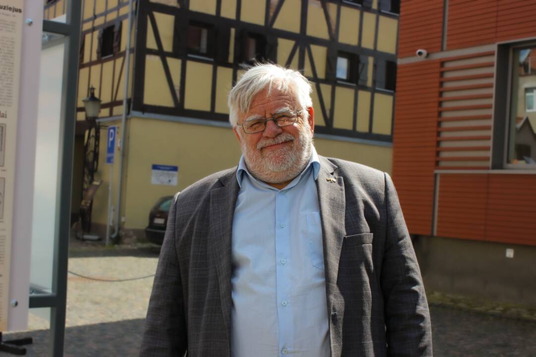 Simbolis: uostamiesčio gimtadienio proga piliavietėje suplevėsavo istorinė Klaipėdos vėliava.