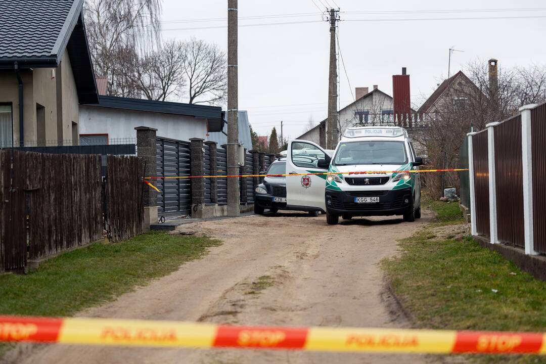 Šalčininkuose vyras nušovė žmoną policininkę