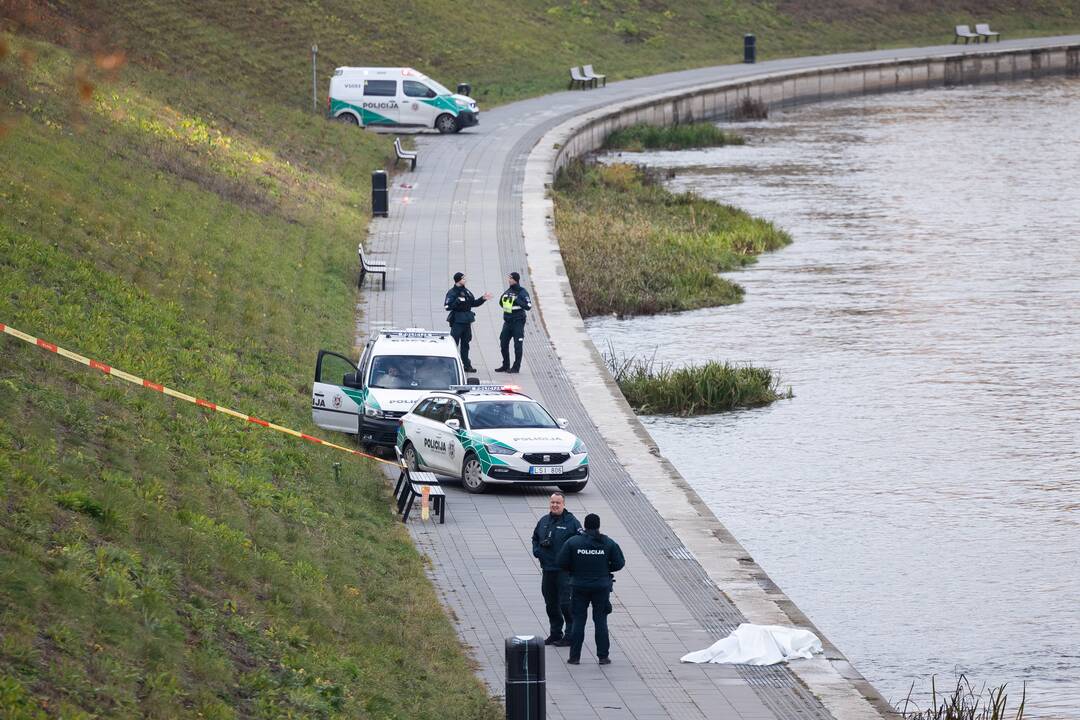 Neryje rastas žmogaus kūnas: įtariama, kad tai – dingęs paauglys