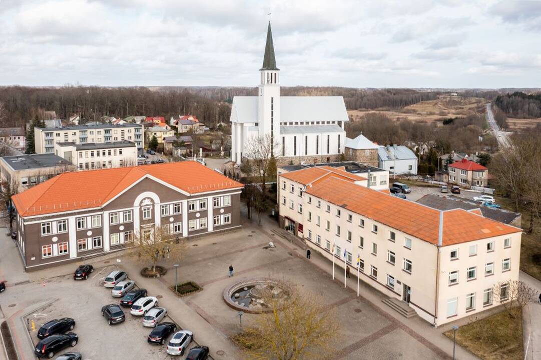 Savivaldybė viešo aukciono būdu parduoda įvairios paskirties patalpas