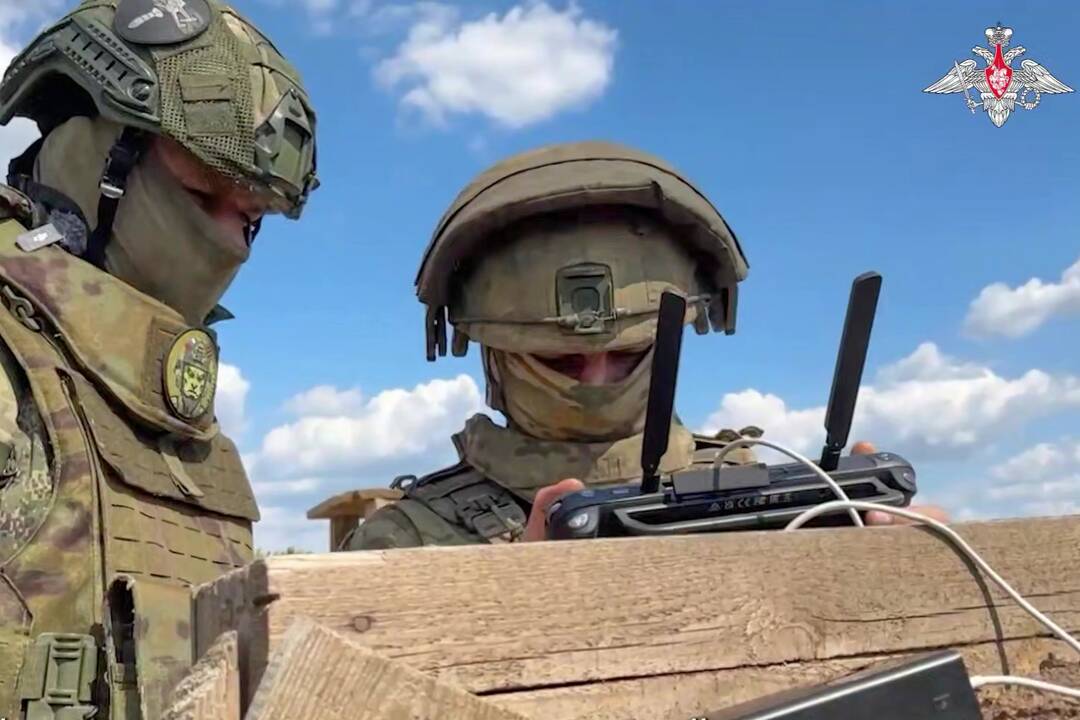 Pareigūnas: per Rusijos dronų ataką Šiaurės Ukrainoje žuvo penki žmonės