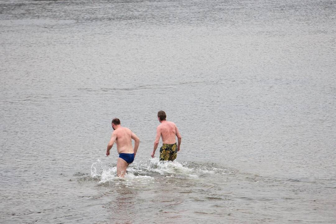 Sveikuolių maudynės Nemune