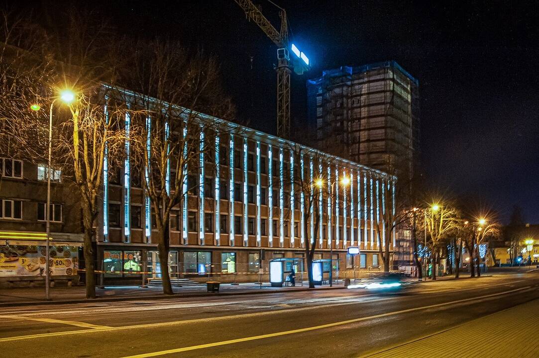 Klaipėdos muzikinis teatras miestui dovanoja šviesą.