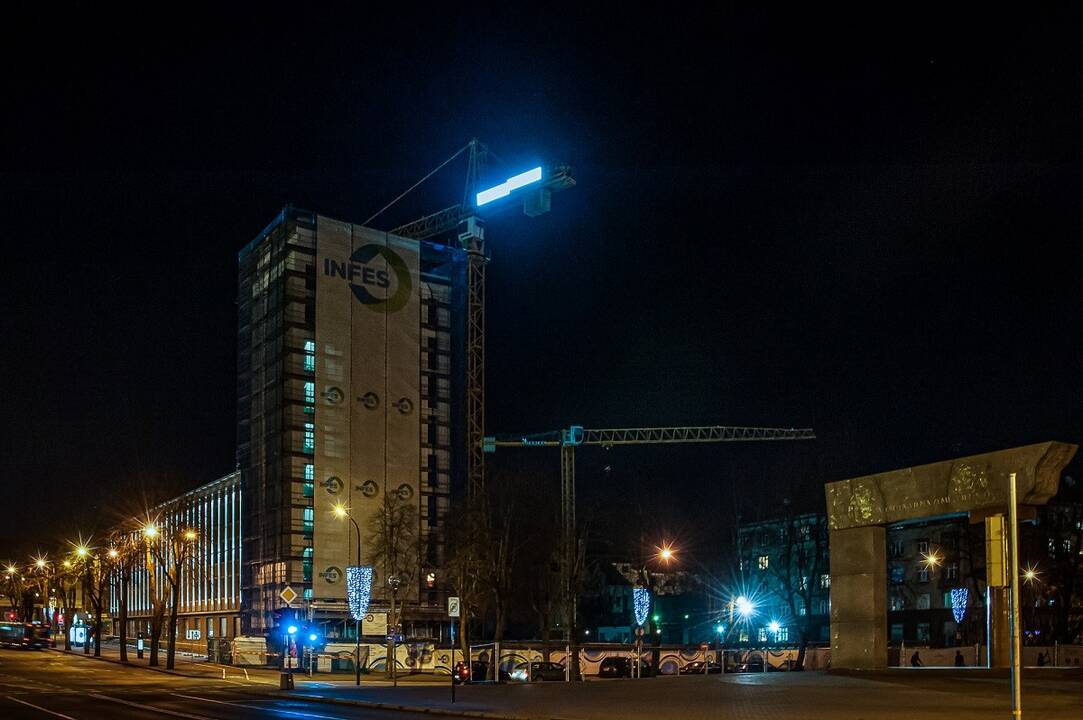 Klaipėdos muzikinis teatras miestui dovanoja šviesą.