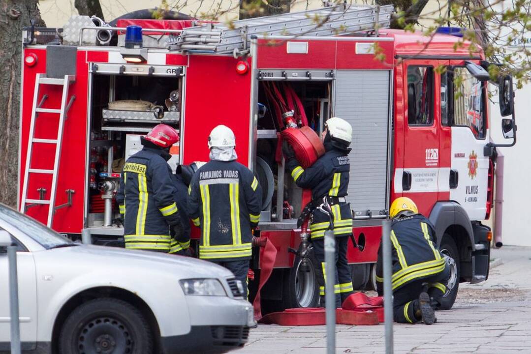 Radviliškyje – nelaimė: liepsnojo namas