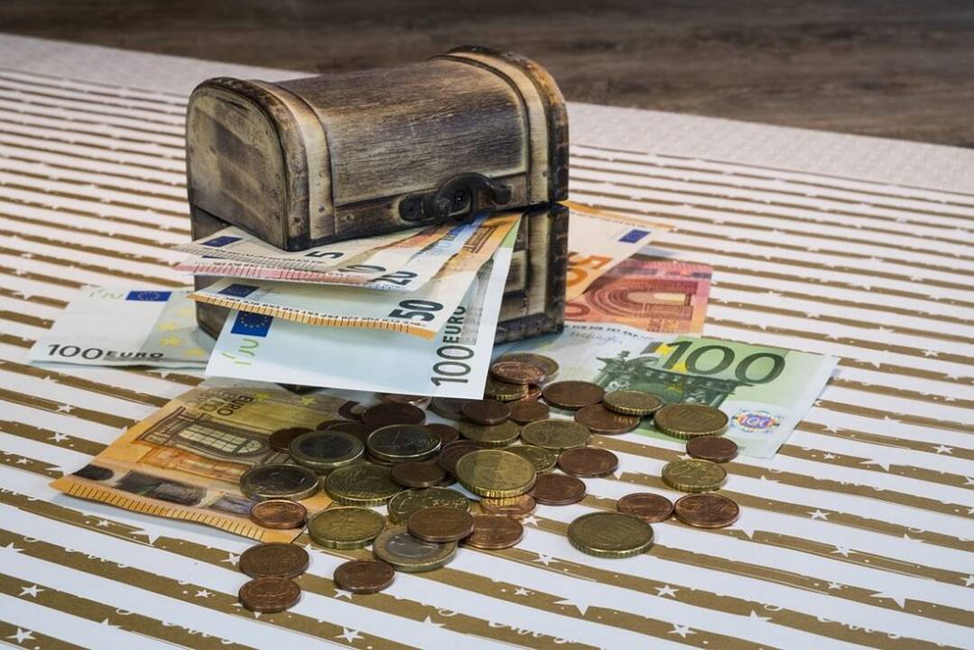 Paskolos net ir esant didelei infliacijai: ar gali atsipirkti?