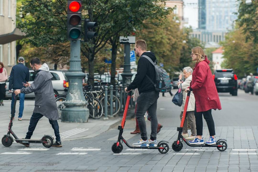 Į gatves grįžta pėsčiųjų bei vairuotojų siaubas: pareigūnai siunčia žinią