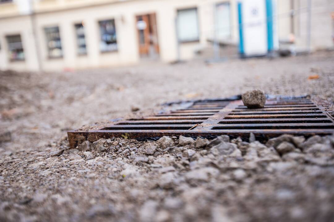 Vilniaus g. nuimta dalis tvorų
