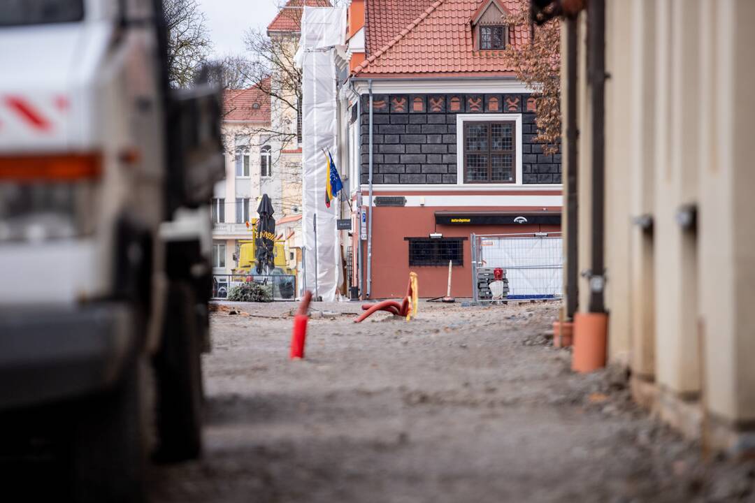 Vilniaus g. nuimta dalis tvorų