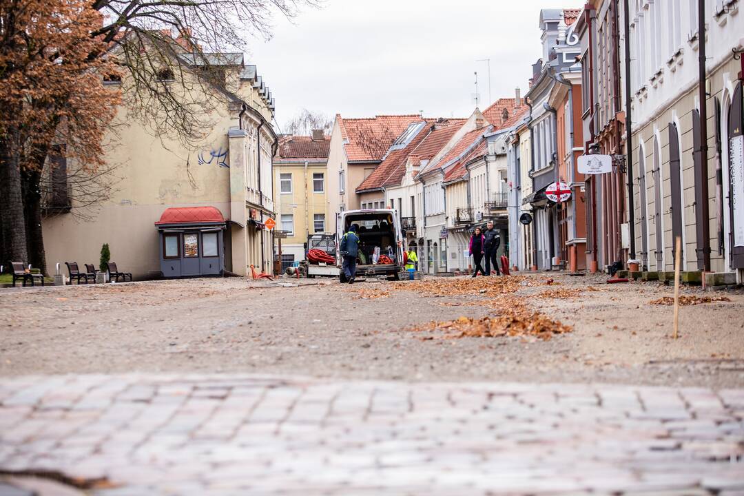 Vilniaus g. nuimta dalis tvorų