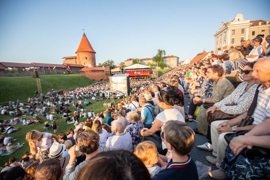 Šventės kulminacija prie Kauno pilies