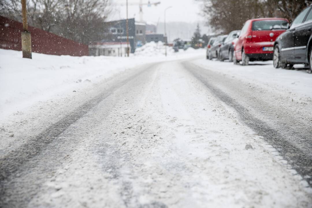 Sudėtingos eismo sąlygos Kauno keliuose
