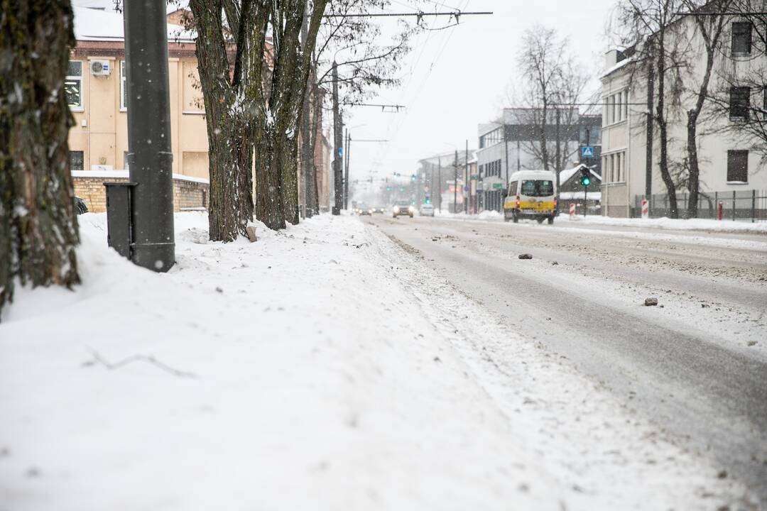 Sudėtingos eismo sąlygos Kauno keliuose