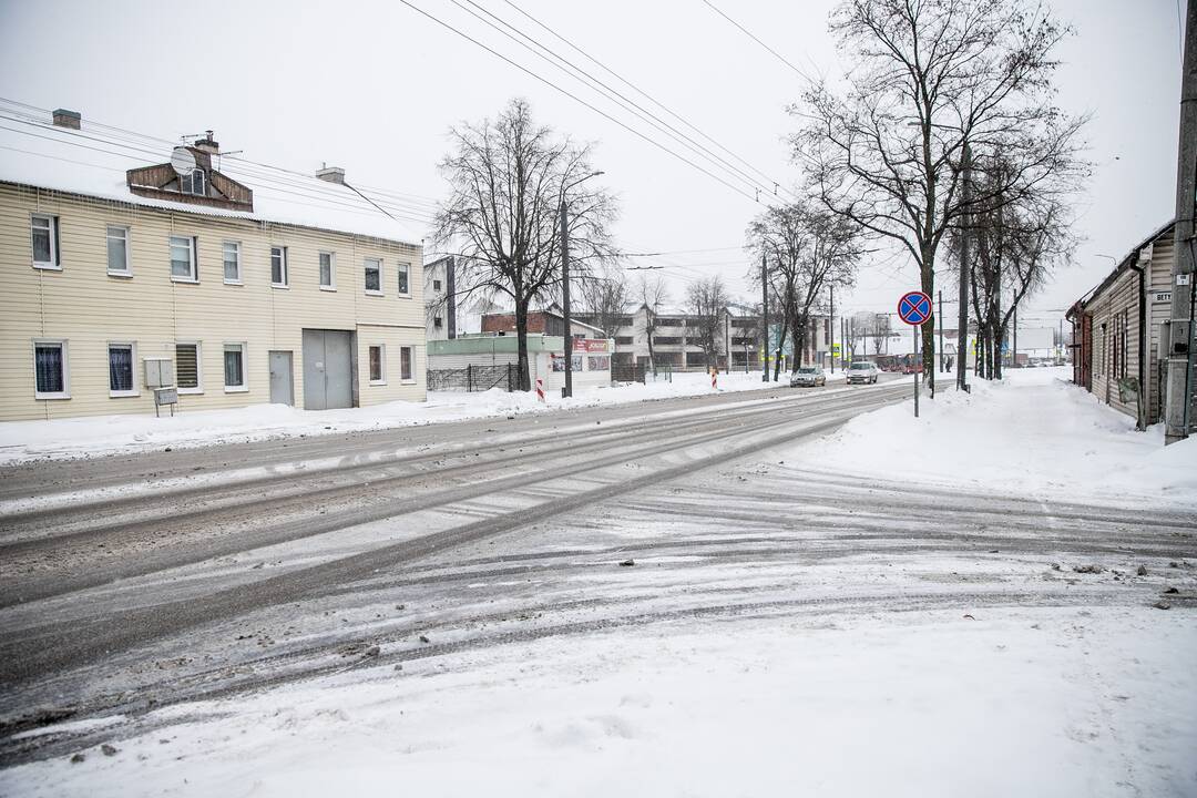 Sudėtingos eismo sąlygos Kauno keliuose