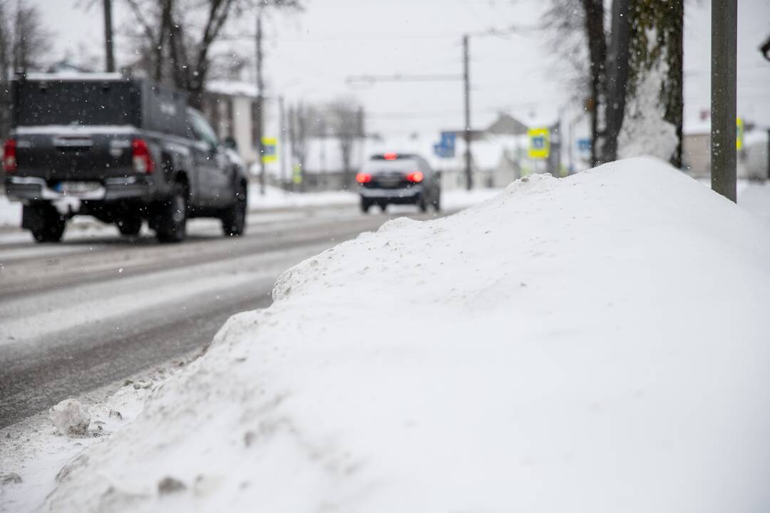 Sudėtingos eismo sąlygos Kauno keliuose