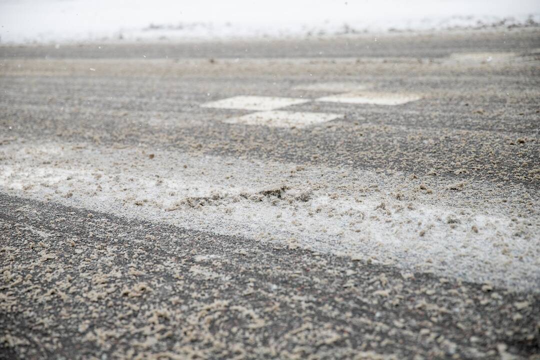 Sudėtingos eismo sąlygos Kauno keliuose
