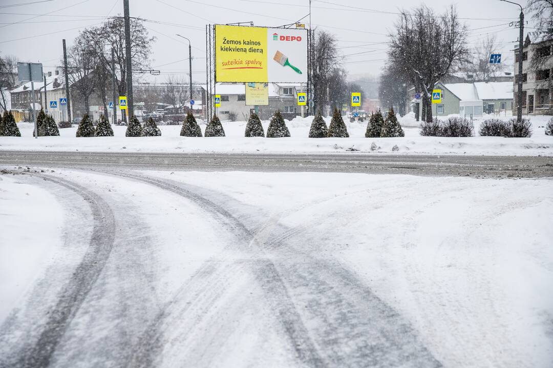 Sudėtingos eismo sąlygos Kauno keliuose