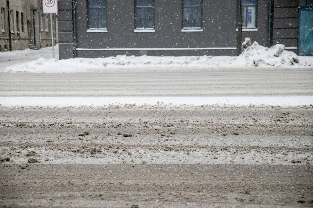 Sudėtingos eismo sąlygos Kauno keliuose