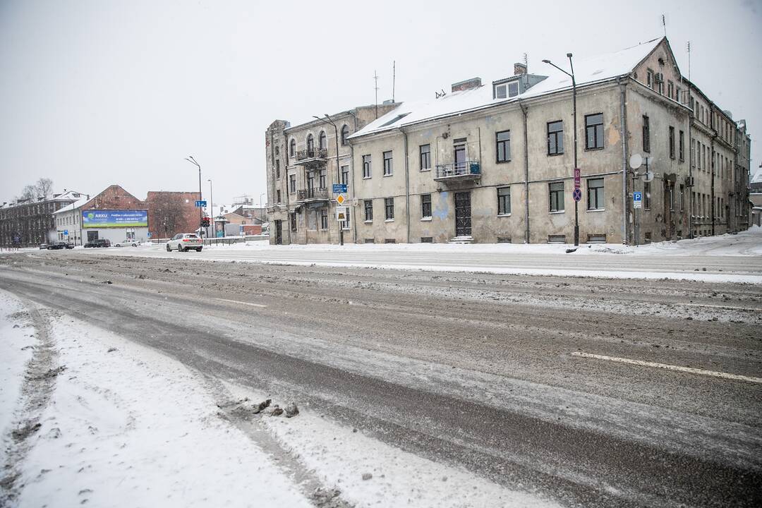 Sudėtingos eismo sąlygos Kauno keliuose